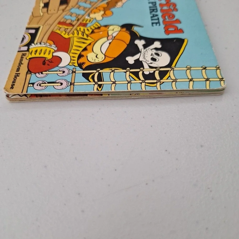1982 Random House Garfield The Pirate Jim Davis Mike Fentz Comic Halloween Costu